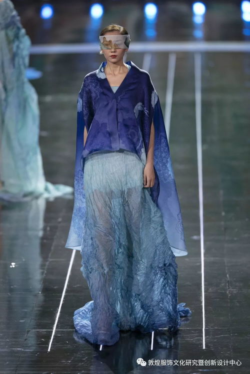 大美敦煌,魅力再現(xiàn) 北京服裝學(xué)院傾情演繹時(shí)尚敦煌