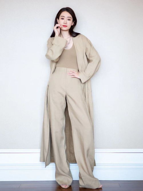 張小斐晉升一線,路演服裝品牌演繹從平價(jià)到高奢,粉絲 紅了真好