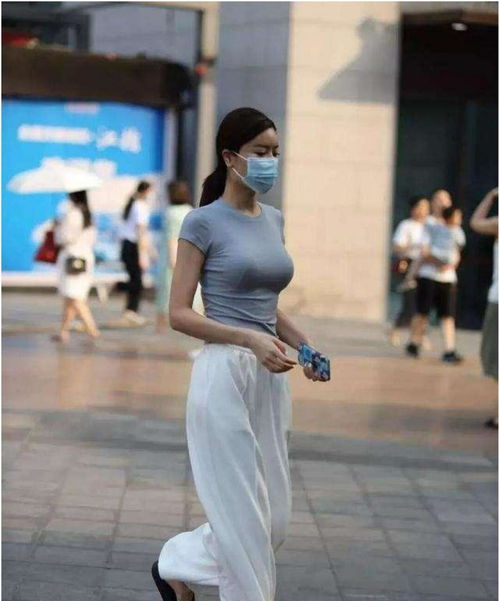 日用百貨視角下的服裝搭配風格選擇